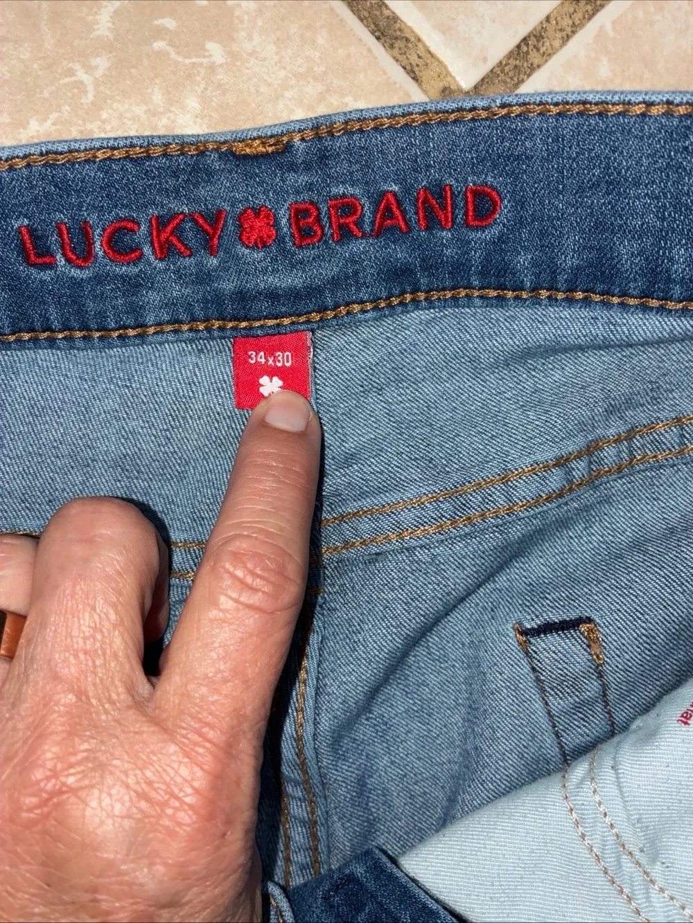 Lucky Brand 410 Athletic Straight  Jeans Mens 34 Blue Dark Wash Stretch Denim